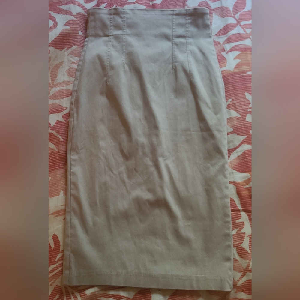 2B Bebe Beige Pencil Skirt